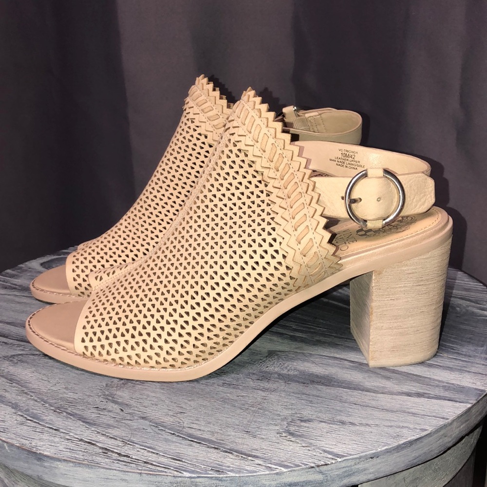 Cream Vince Camuto Peep Toe Heel